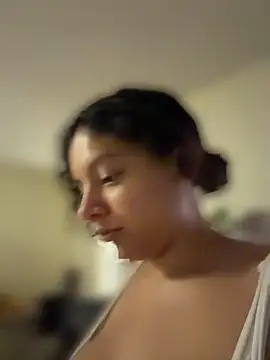 allybluee777's Live XXX Chat