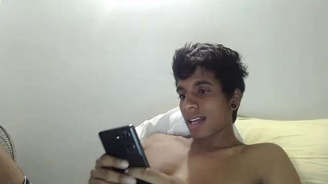 stevenosori's Live XXX Chat