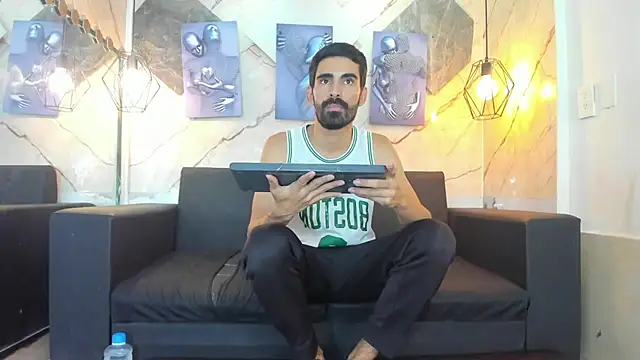 צ'א ט XXX בשידור חי של Andres_Bless