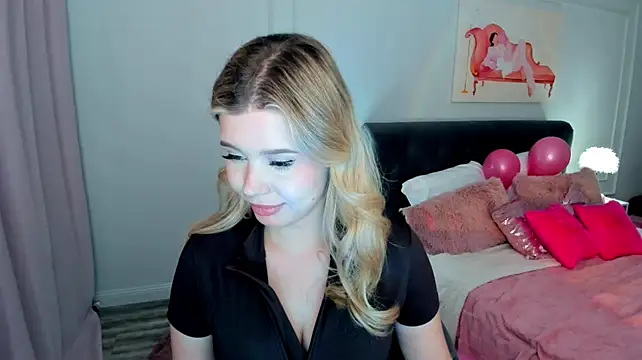 FollowLovee's Live XXX Chat