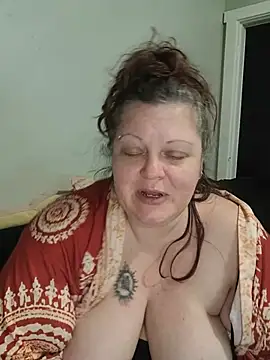 ticklesquirt's Live XXX Chat