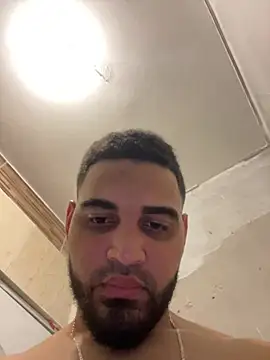 luismanuel_1998 XXX чат на живо