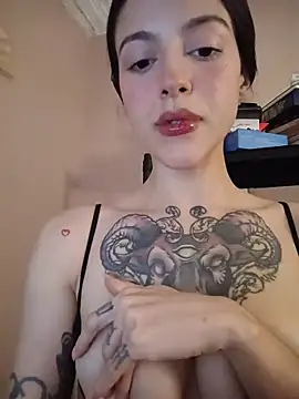 phoenix_xx's Live XXX Chat