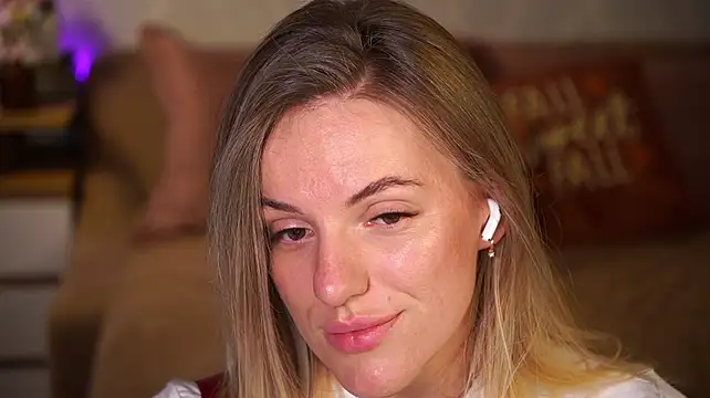 دردشة Vanille_Mystery الجنسية المباشرة
