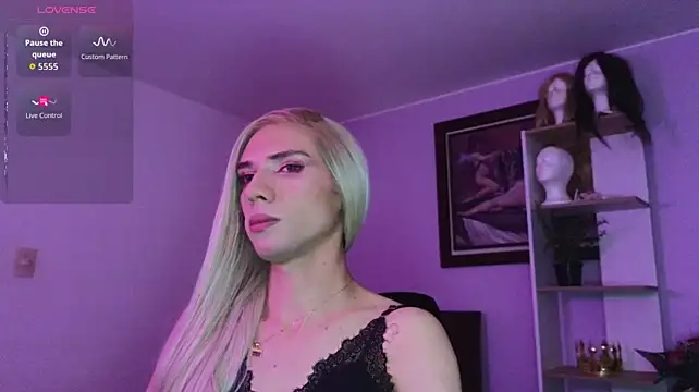 Show modela mirandahabach333 na web-kameri