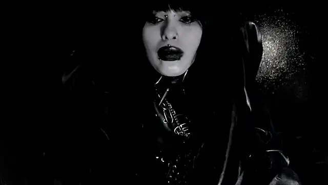 XXIOUX's Live XXX Chat