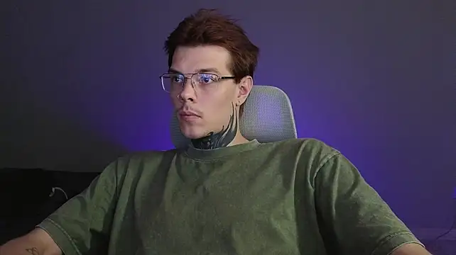 DENIS_HEREn Live XXX chat