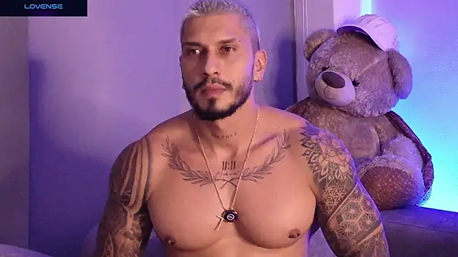 Seth_Vegaa Live XXX-Chat