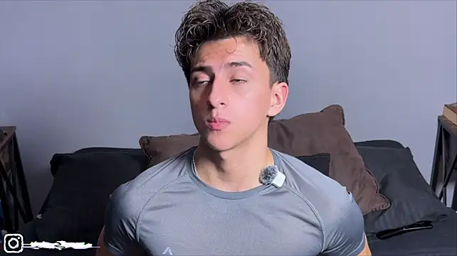 salvatore_romanoo: вебкам-шоу