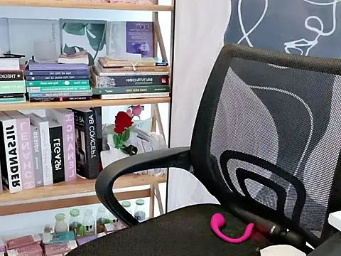 Lush-Office Obrolan Langsung XXX