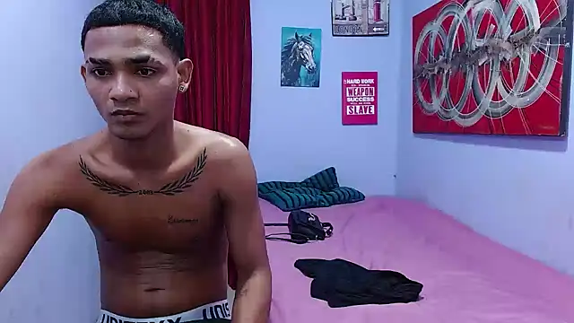 แชท XXX สดของ black_twinks