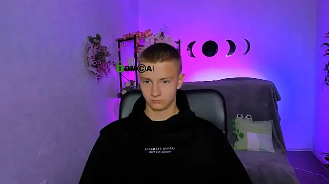 Онлайн чат XXX noah_nero