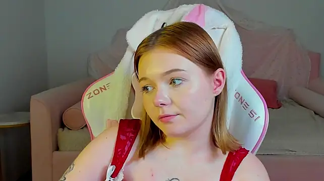 Chat XXX en directo de ElinaVale