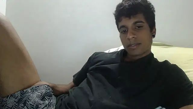 stevenosori Adlı Modelin Canlı XXX Sohbeti