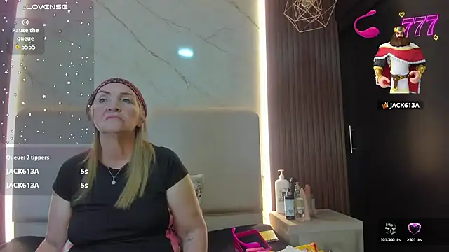 XXX chat uživo modela queenstarhy