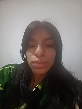 دردشة Ariell_Kieran الجنسية المباشرة