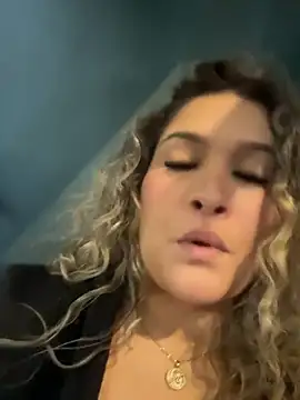 دردشة Sara_smiiith211 الجنسية المباشرة