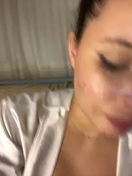 naughty_curly69's Live XXX Chat