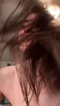LadyLena1のライブXXXチャット