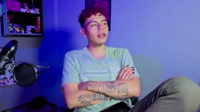 MikeyKuro – Naživo XXX chat