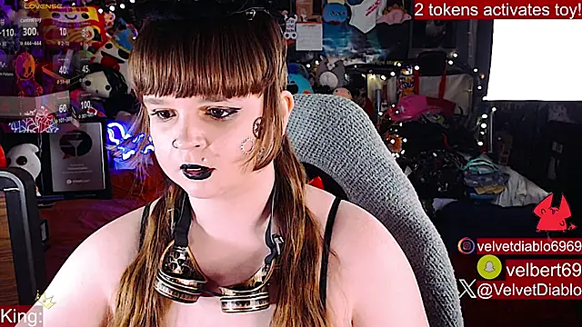 Živý XXX chat VelvetDiablo