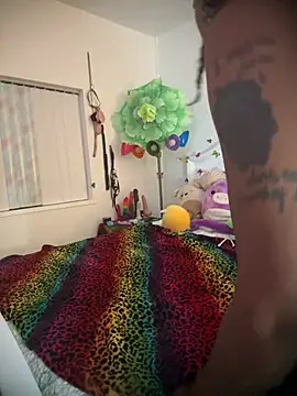 צ'אט XXX בשידור חי של FetishFaeBae