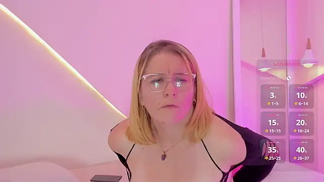 AllisonRoberts_ 现场XXX聊天