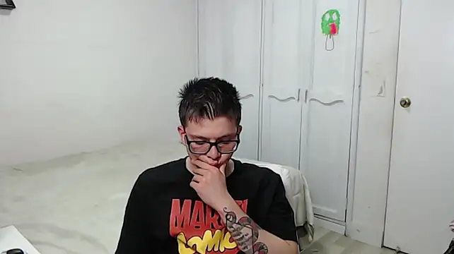 MathewCollin – Naživo XXX chat