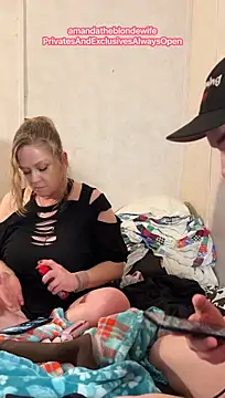 Webkamerová show amandatheblondewife