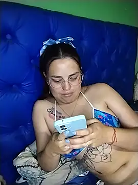 Emma-sst_ Chat XXX live