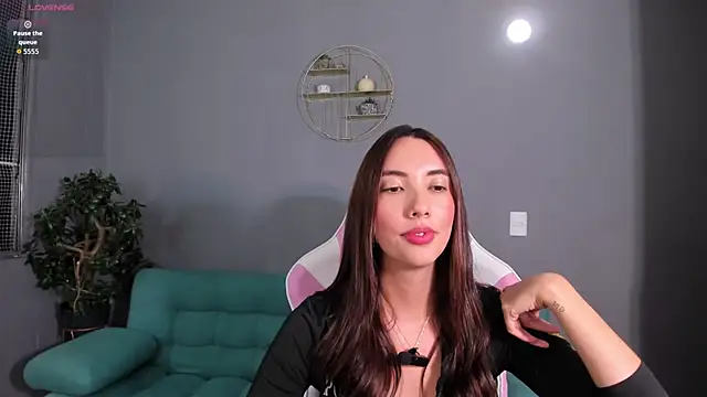 AnaisNin's Live XXX Chat