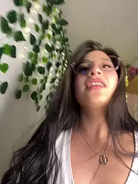 Neftis_lyria's Live XXX Chat