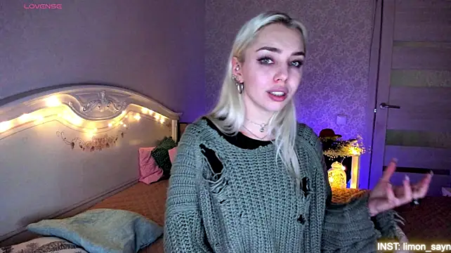 Živý XXX chat LillyMoure_