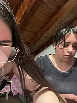 Show de webcam de MillieBobbyBrowns