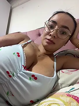 JulietaRiios' Live XXX Chat