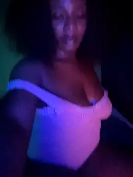 ApAfterDark's Live XXX Chat