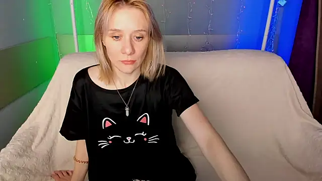 NikaBond Live XXX-chat