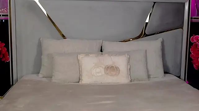 Živý XXX chat KenyaCruz