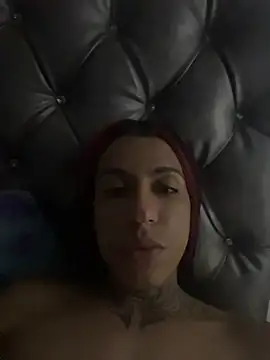 ArohomLester_ Show Webcam