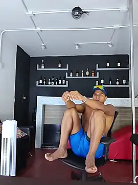 Hunter_master élő XXX-chatje