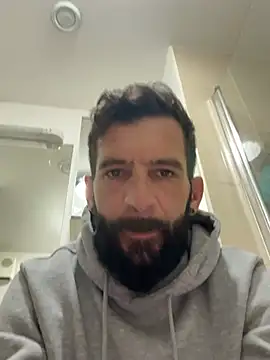 Michel_huge Adlı Modelin Canlı XXX Sohbeti