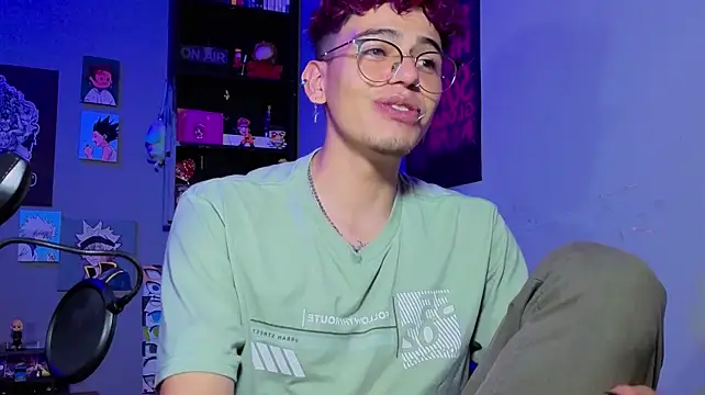Živý XXX chat MikeyKuro