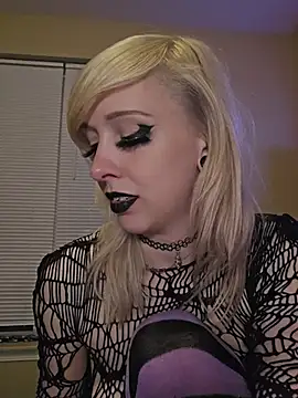 AmethystFoxx élő XXX-chatje
