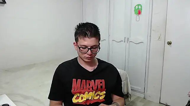 MathewCollin – Naživo XXX chat