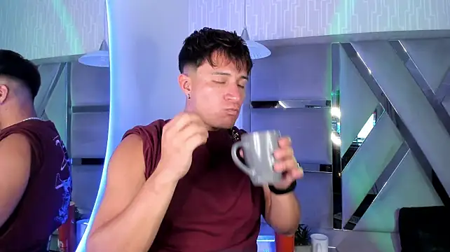 Hassbyd – Naživo XXX chat