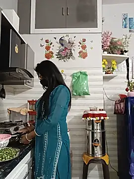 Kaur_Simran_01 élő XXX-chatje