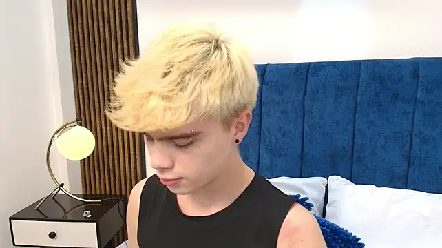 צ'אט XXX בשידור חי של Ian_Stone