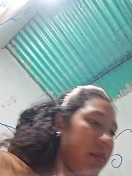 צ'אט XXX בשידור חי של emily_fox01