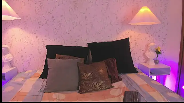 XXX chat uživo modela Maxine_Brm