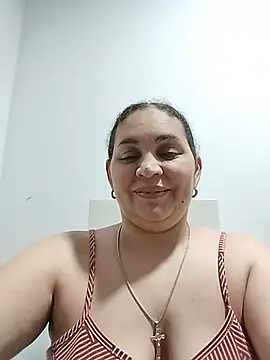 MirandaSoto's Live XXX Chat